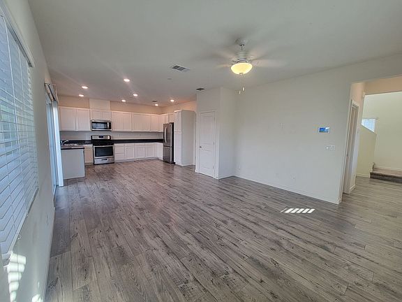 5th image of 4364 Silver Cedar Ln