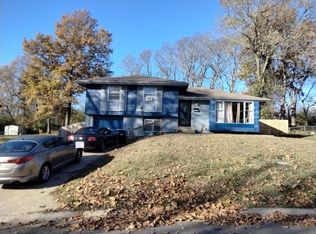 10612 Bellefontaine Ave, Kansas City, MO 64137