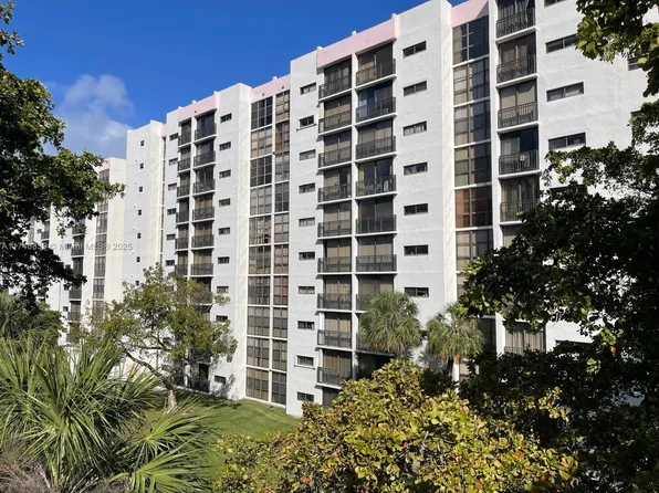 17011 N Bay Rd APT 507, Sunny Isles Beach, FL 33160