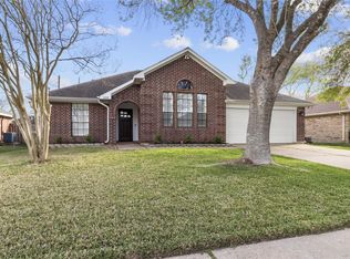 504 Teal Dr, Dickinson, TX 77539