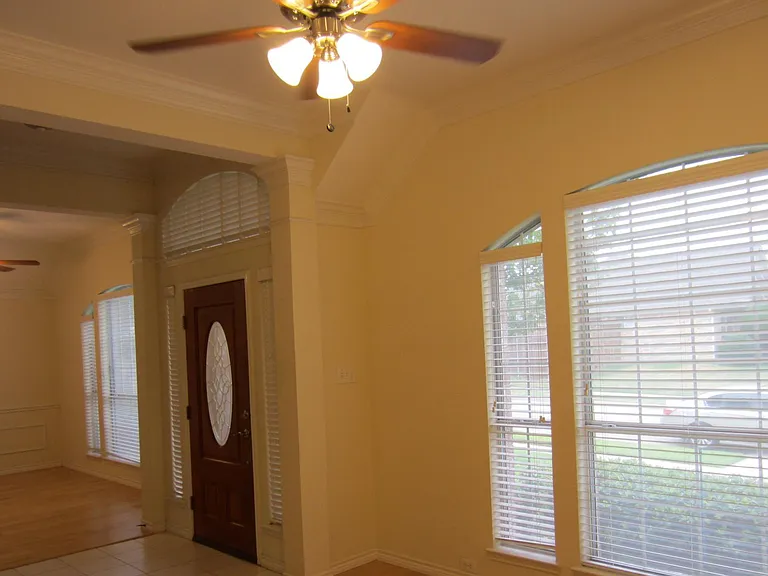 7016 Randall Way — Photo 7