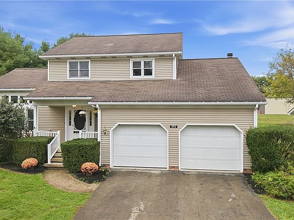 3rd image of 393 Cunningham Rd
