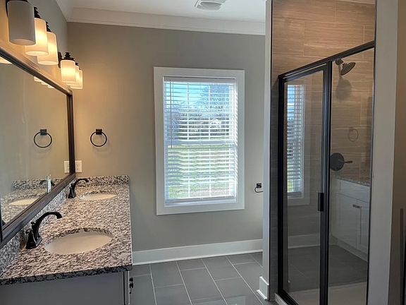 2nd image of 29 Edgefield Ct #29