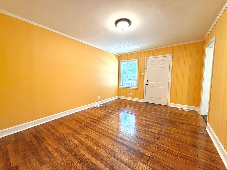 857 Greenwood Ave — Photo 5