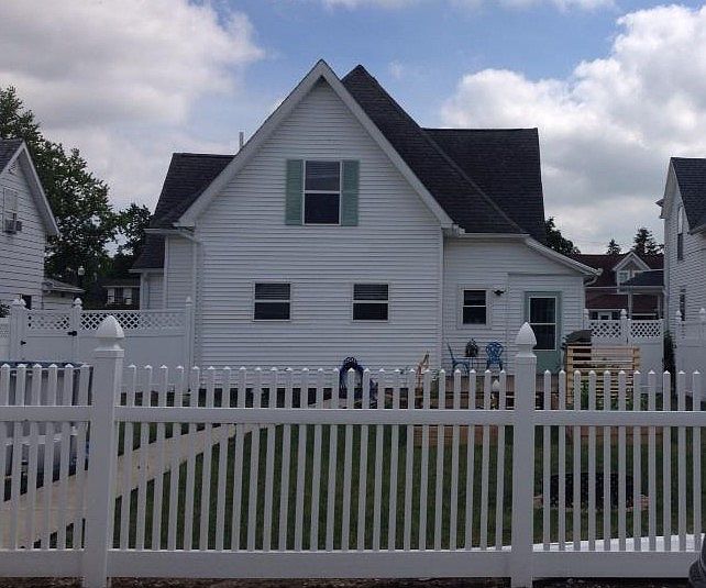 2nd image of 610 E Auglaize St