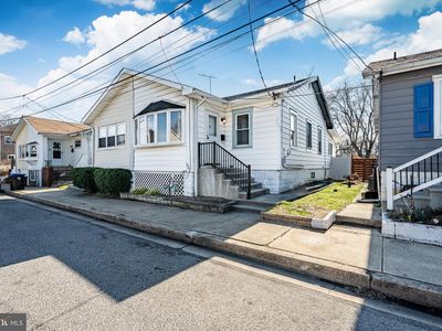 1720 Hewes Ave, Upper Chichester, PA, 19061