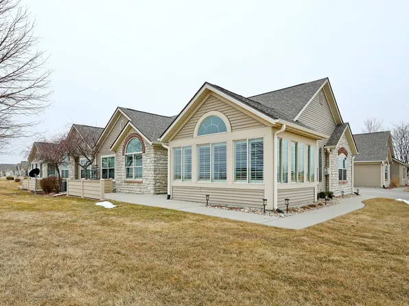 3305 SE Glenstone Dr Unit 212, Grimes, IA 50111