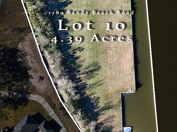 2nd image of 1789 Sandy Beach Rd