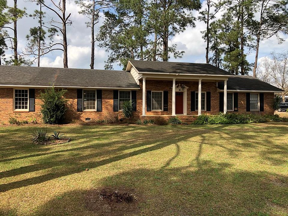 1st image of 110 Lakewood Dr