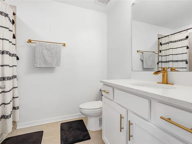 1808 Fender Ln — Photo 24