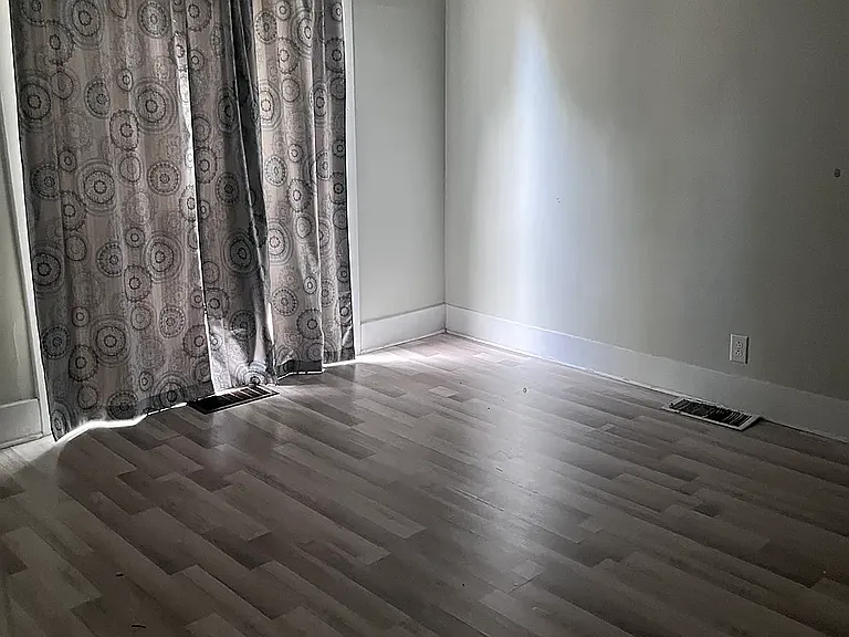 500 Montana Ave — Photo 14