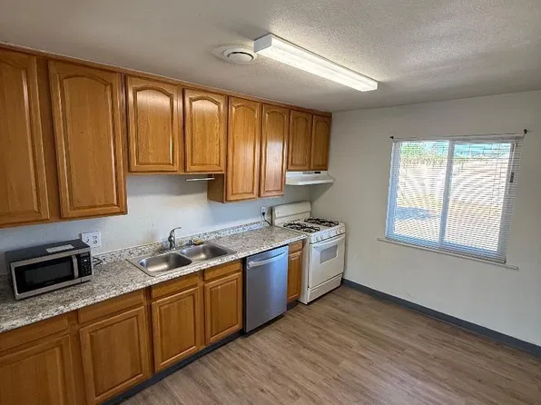 408 W Tregallas Rd, Antioch, CA 94509
