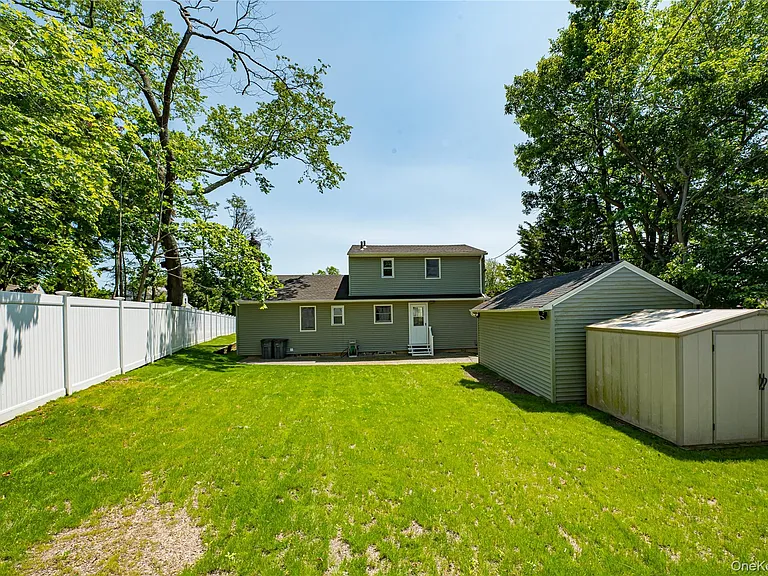 69 Allan Dr — Photo 23
