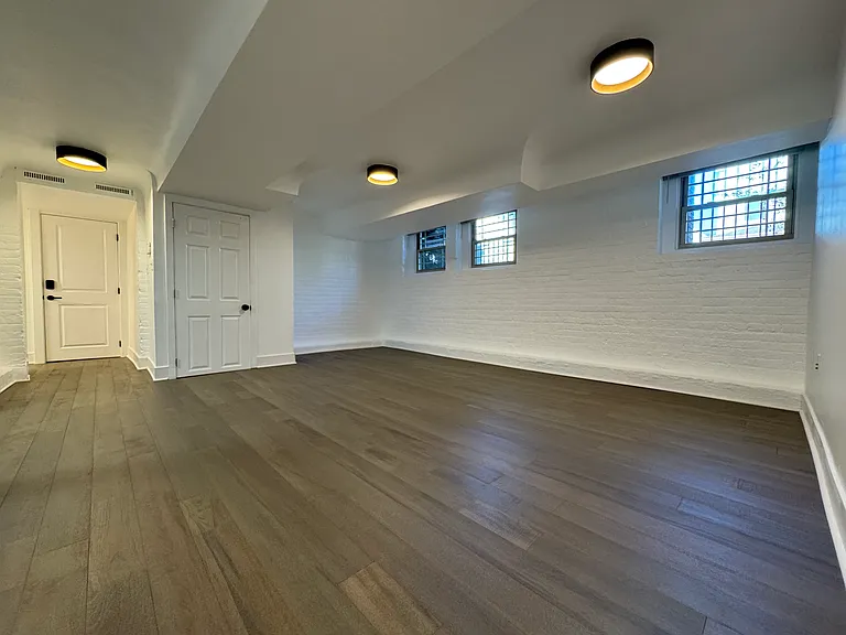 11433 Ashbury Ave #1 — Photo 18