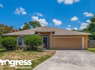 3287 Cancun Dr E, Jacksonville, FL 32225