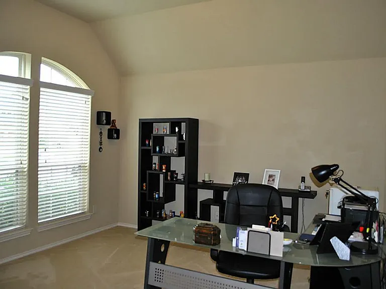 1403 Laura Hills Ln — Photo 18