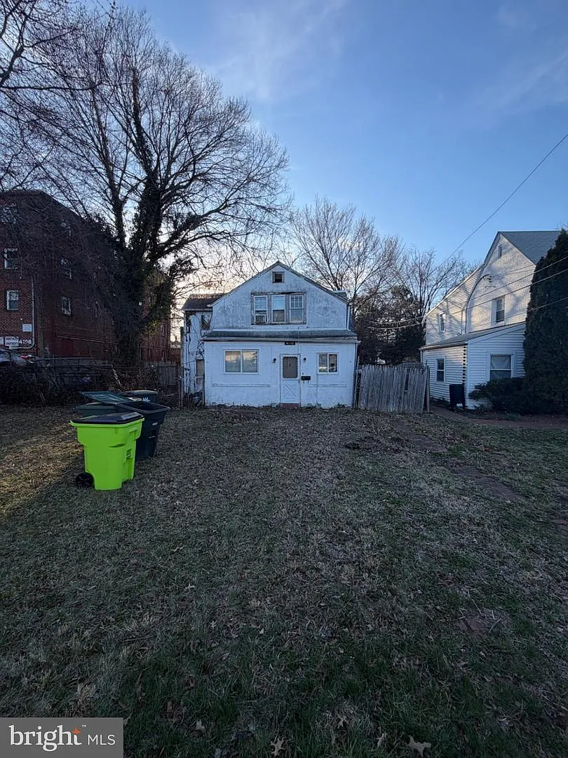 4110 40th St photo 1