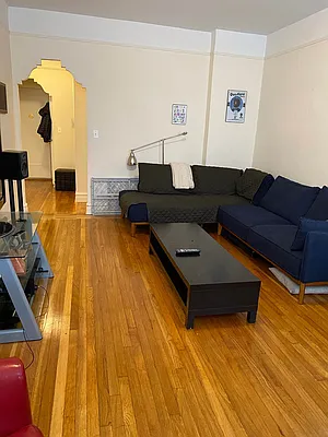 Rented by Signature Spaces NYC Corp | media 16