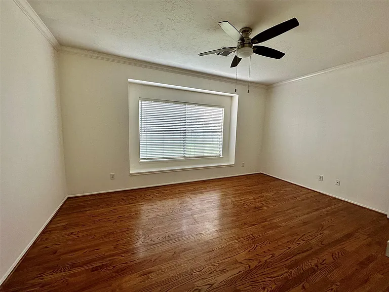 1414 Diamond Brook Dr — Photo 21