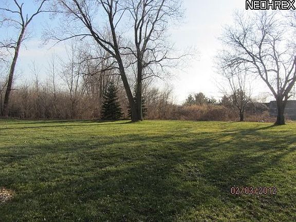 5th image of 885 Gino Ln #885
