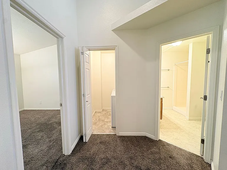 334 W Mountain View Dr — Photo 13