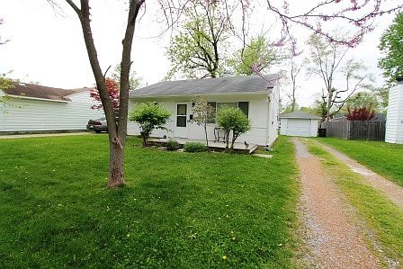1st image of 2432 Foxhall Dr