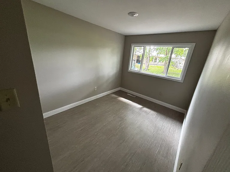 1510 Harrington Loop E — Photo 5