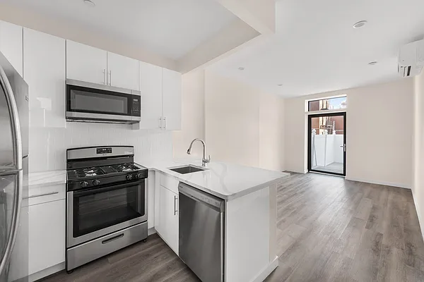 Rented by Silver Line Realty Group NY LLC | media 14