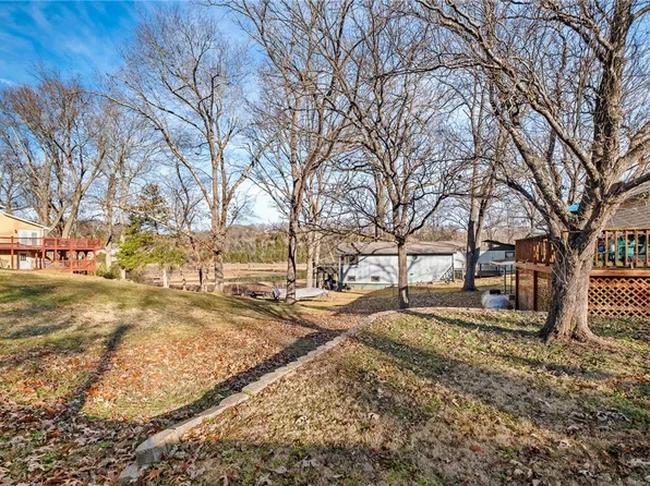 19135 Shoreline Way, Fayetteville, AR 72703