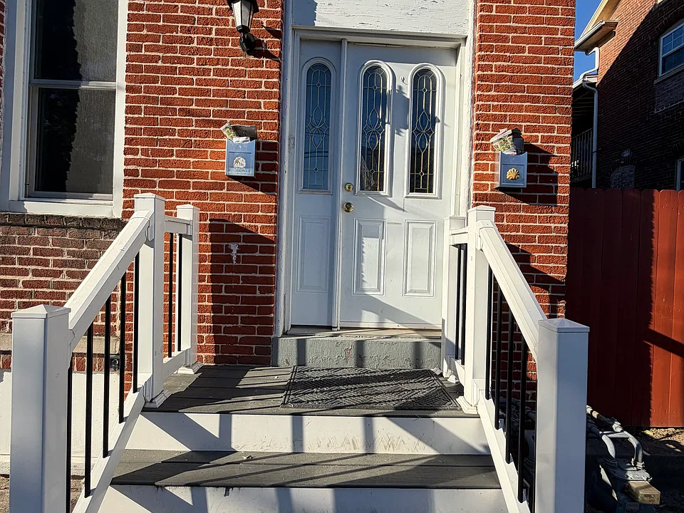 214 High St #2