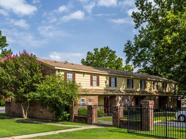 Whisperwood Townhomes