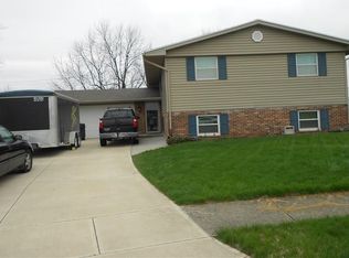 16 Navaho Ct, Tipp City, OH 45371