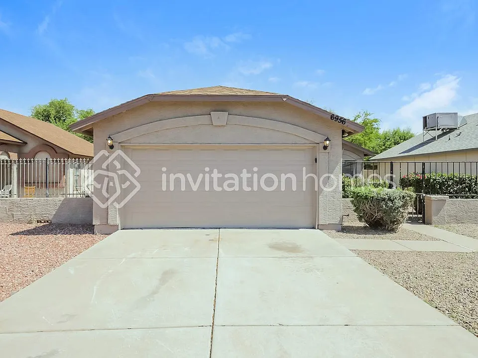 6956 W Northview Ave