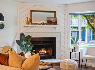 1833 E Old Saybrook Ln, Boise, ID 83706