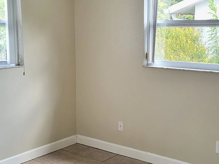 1480 Queen Anne Dr — Photo 48