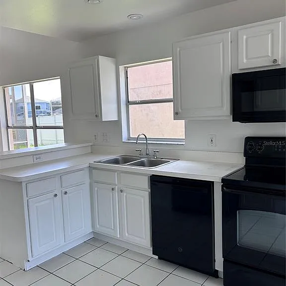 2608 Spring Hill Dr — Photo 2