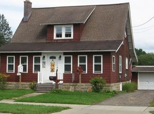 934 N Center St, Corry, PA 16407