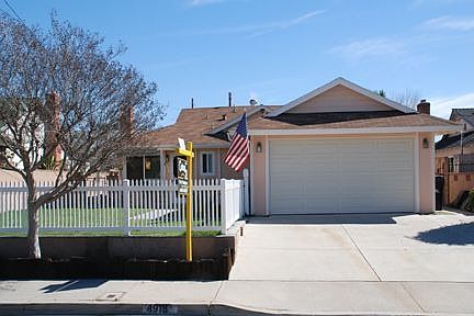 1st image of 4918 Benham Ave
