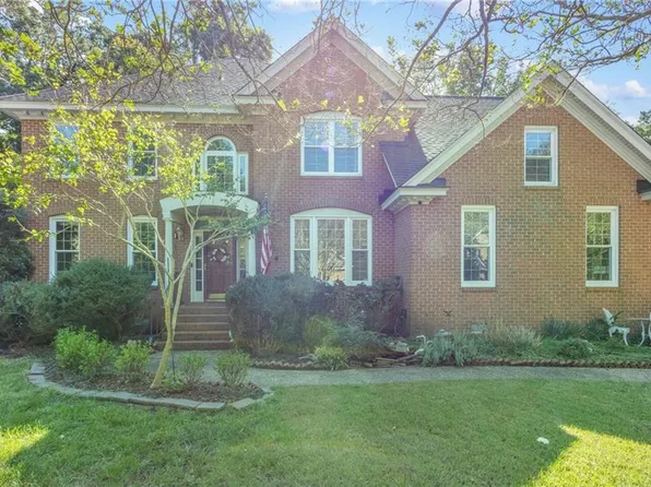 20188 Harbour Rdg, Smithfield, VA 23430