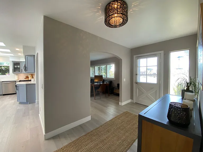 2415 Stevens Cir — Photo 7