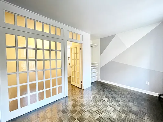 Rented by Brown Harris Stevens | media 18