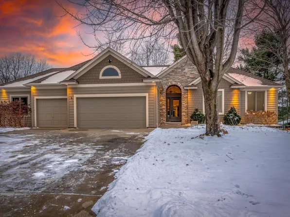 5140 202nd Ln NE, Wyoming, MN 55092