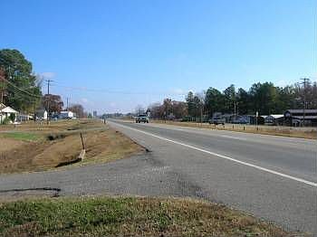 2nd image of 4313 Alma Hwy