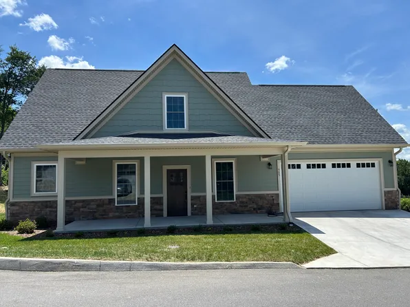 505 Hickory Tree Private Dr, Kingsport, TN 37663
