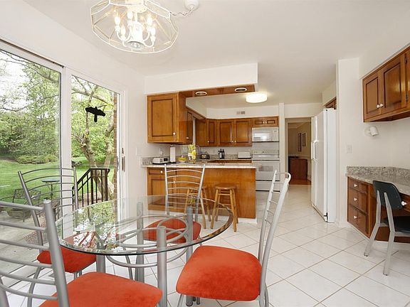 5th image of 10705 Hollowwood Cir