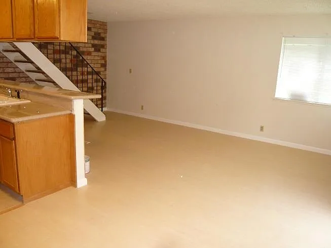 34740 Skylark Dr #2 — Photo 3
