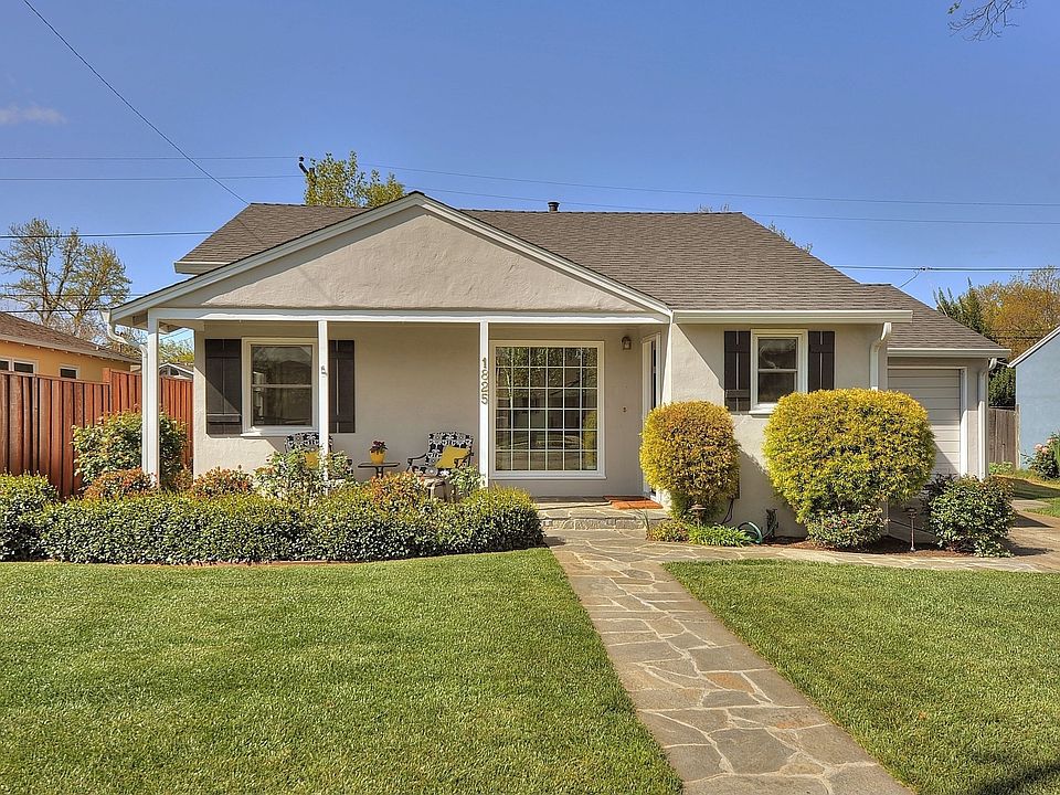 1st image of 1825 Arbor Dr