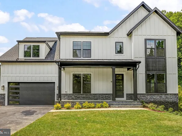 3325 Parkside Ter, Fairfax, VA 22031