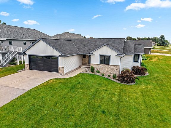 3rd image of 710 Westhill Dr