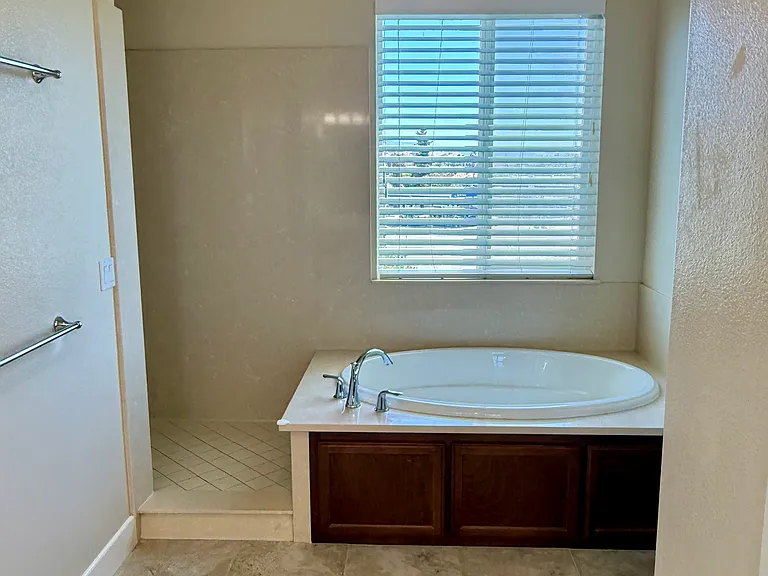 6482 Tralee Village Dr — Photo 12